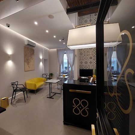 L'Infinito 88 Charmant Rooms Naples Exterior photo